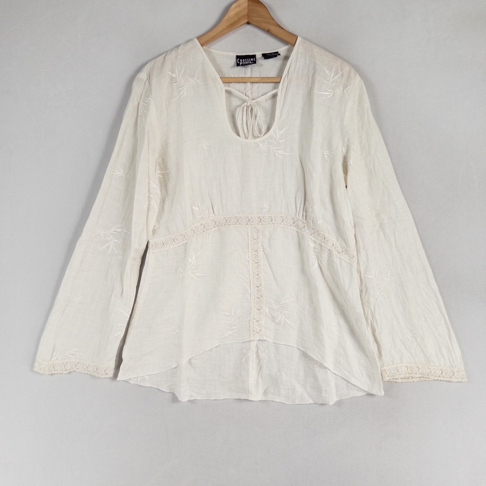 Crossing Pointe Top Blouse Sz Medium White Embroidered Lace Flowy Boho Coastal